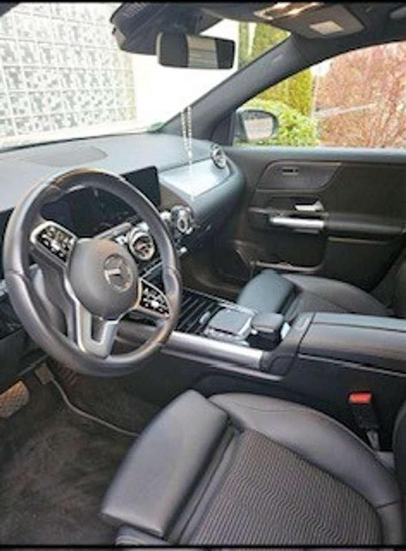 Gebraucht Mercedes GLA200 Progressive 163 PS (119 kW) 2021 SUV