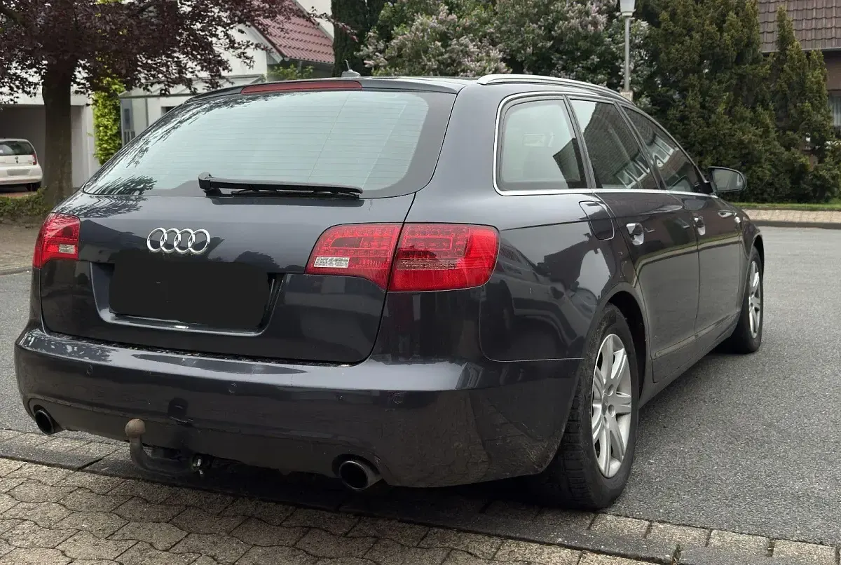Gebraucht Audi A6 Ambiente 170 PS (125 kW) 2007 Grau Kombi