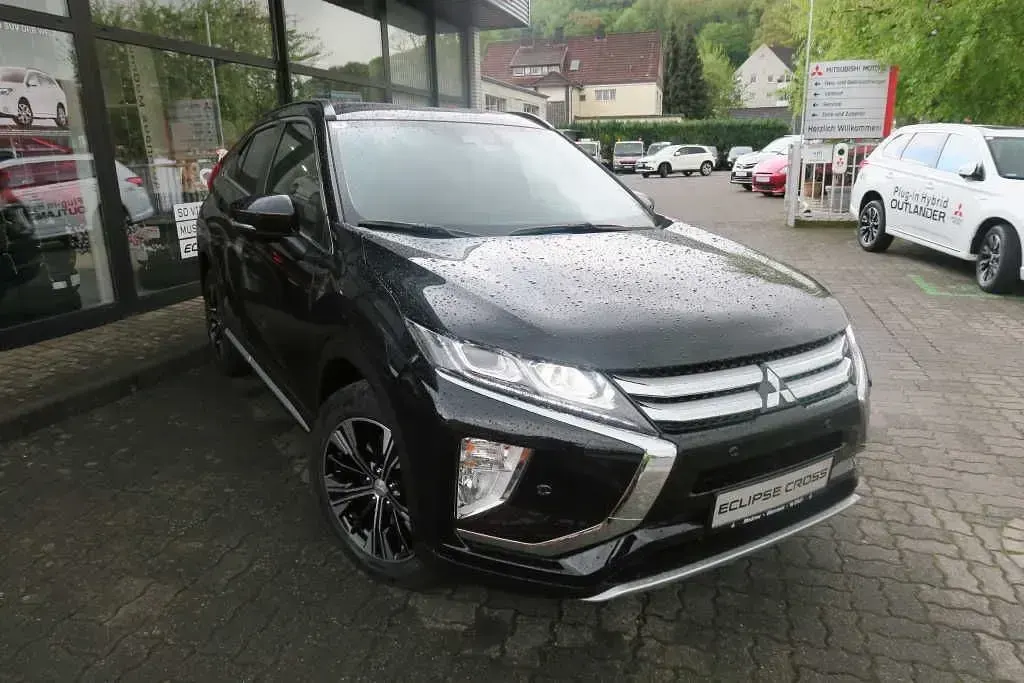 Gebraucht Mitsubishi Eclipse Cross Intro Edition 163 PS (119 kW) 2018 Schwarz SUV