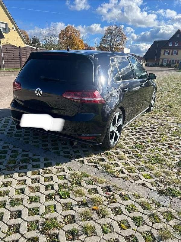 Gebraucht VW Golf VII GTI 220 PS (161 kW) 2013 Schwarz Kleinwagen