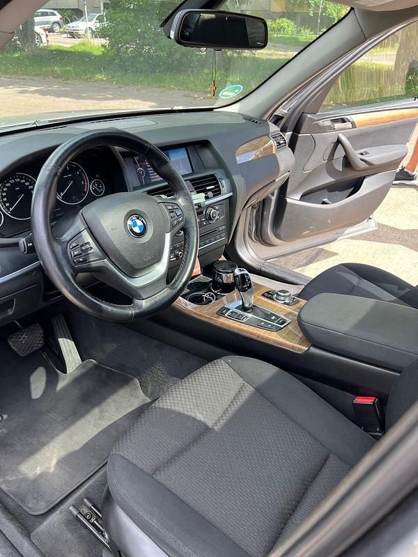 Gebraucht BMW X3 258 PS (189 kW) 2011 Silber SUV