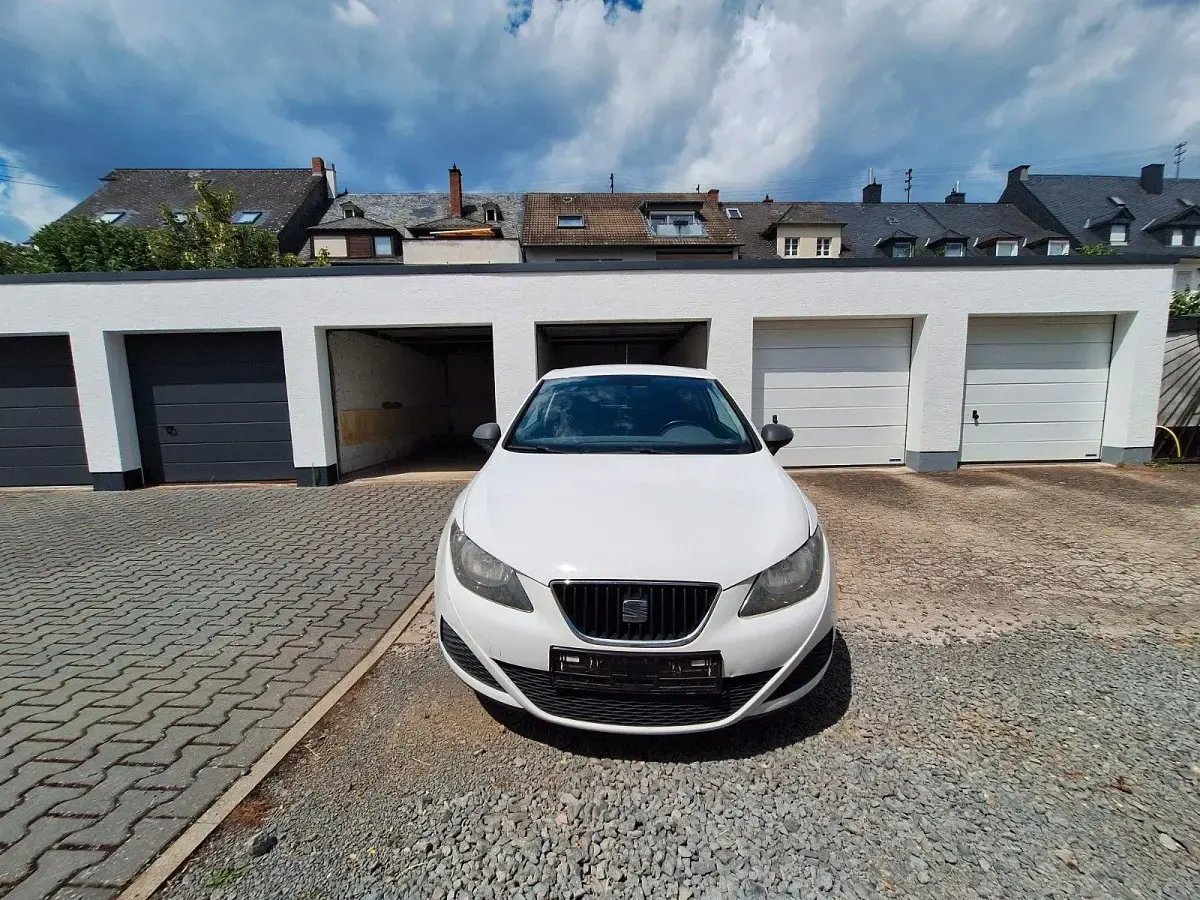 Gebraucht Seat Ibiza SC Reference 60 PS (44 kW) 2011 Weiß Kleinwagen