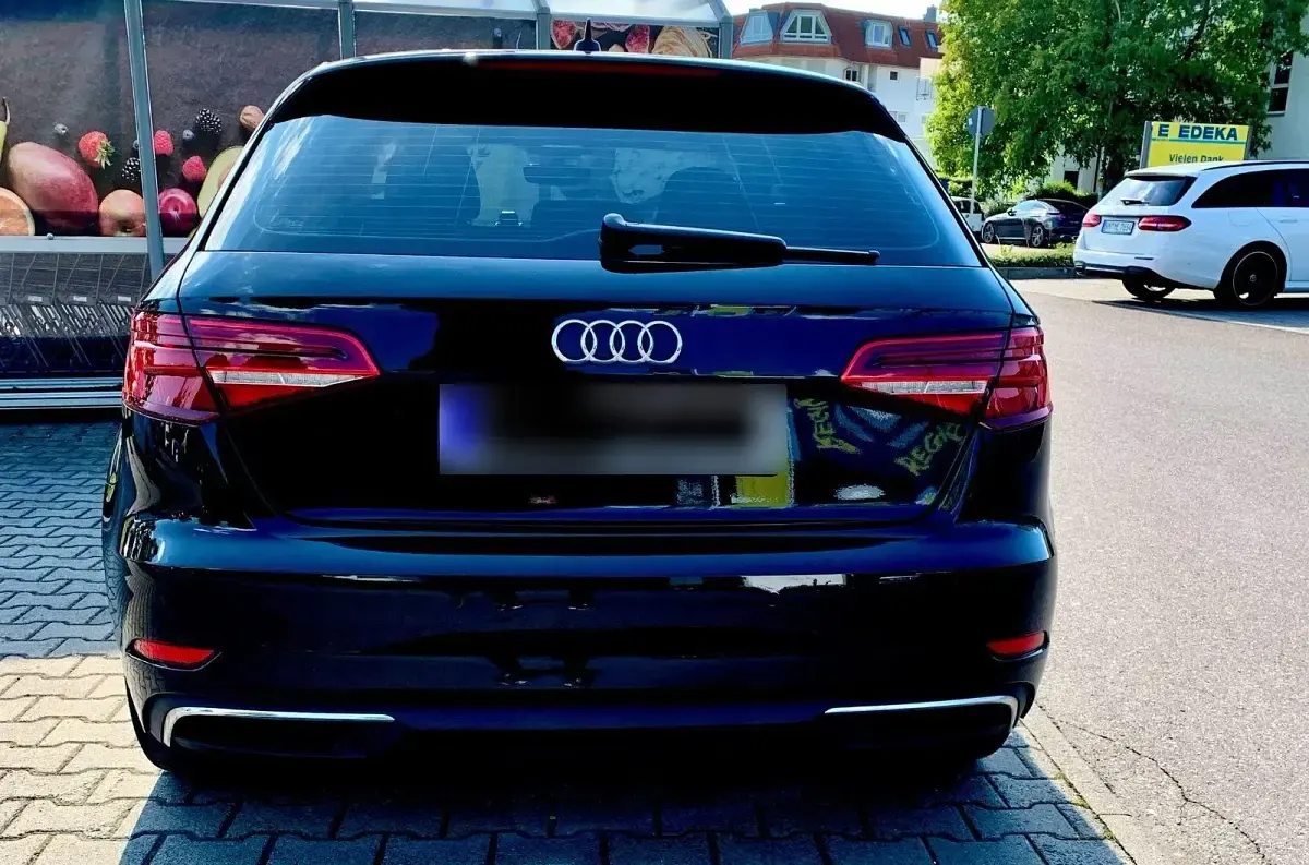 Gebraucht Audi A3 Sport 204 PS (150 kW) 2020 Schwarz Limousine