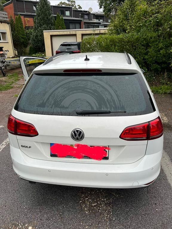 Gebraucht VW Golf VII Comfortline 105 PS (77 kW) 2014 Weiß Kombi