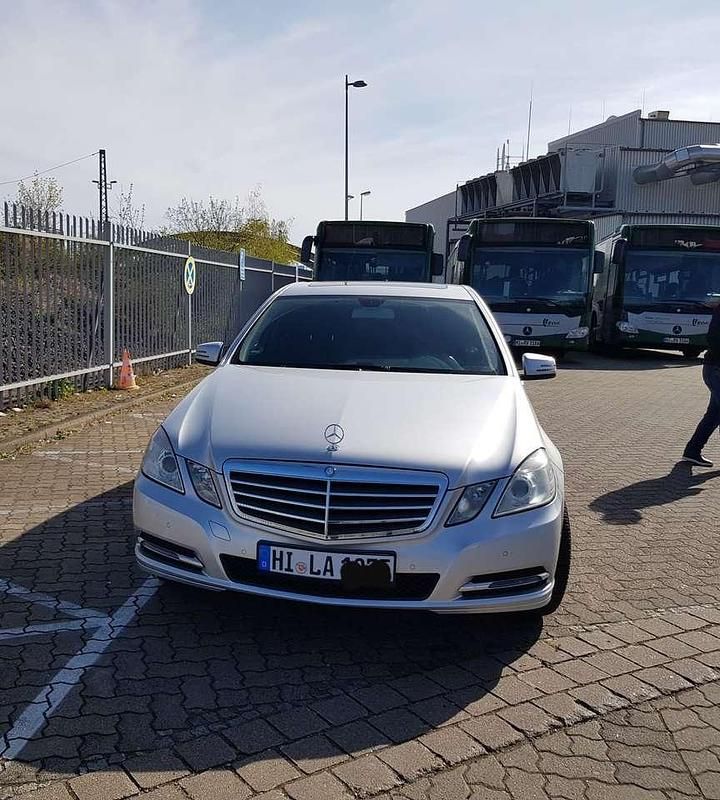 Gebraucht Mercedes 220 170 PS (125 kW) 2012 Silber Limousine