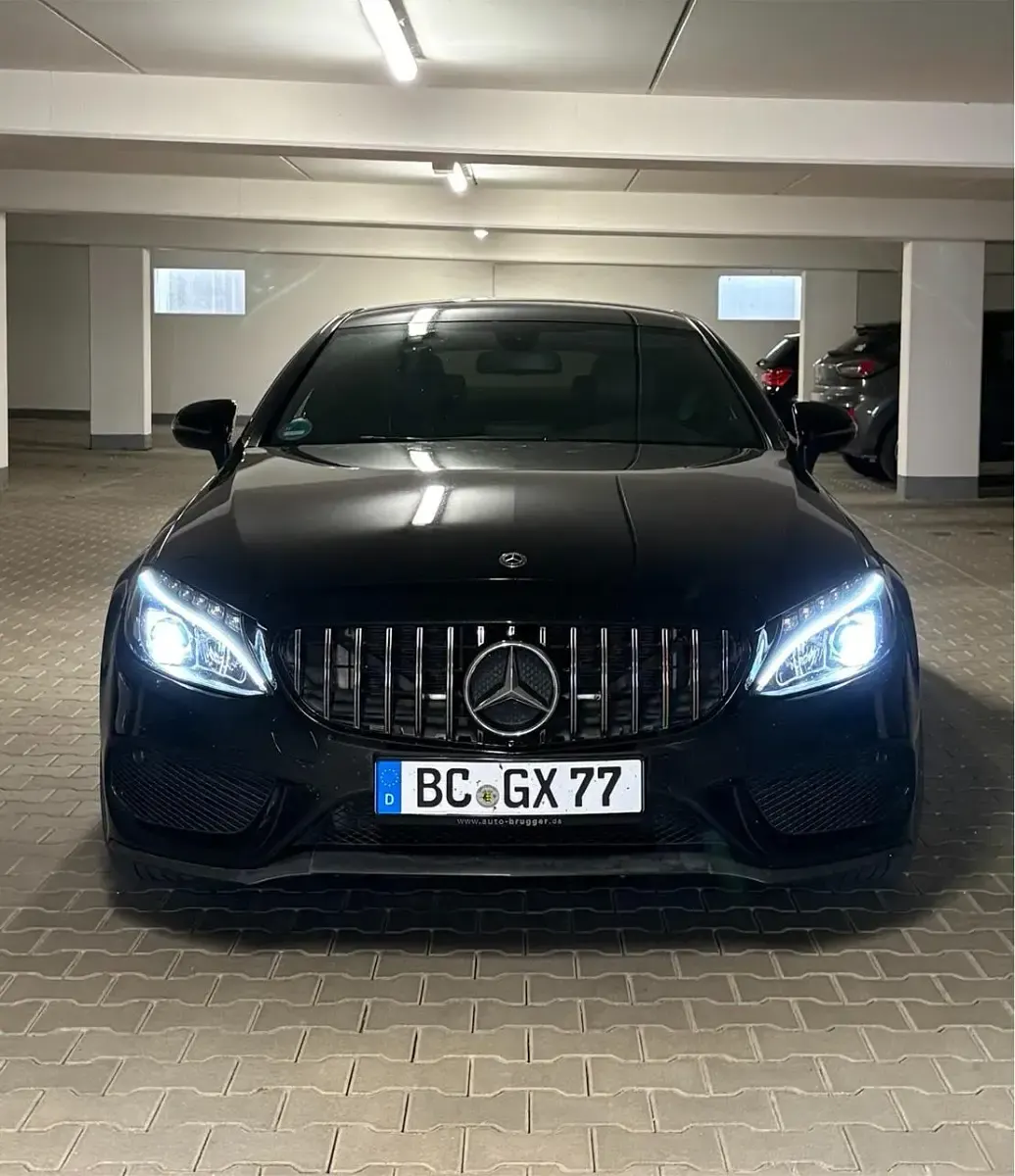Gebraucht Mercedes C300 246 PS (180 kW) 2018 Schwarz Coupé