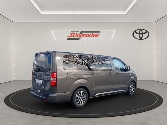 Gebraucht Toyota Proace Verso Plus 177 PS (130 kW) 2024 Basaltgrau metallic Kombi