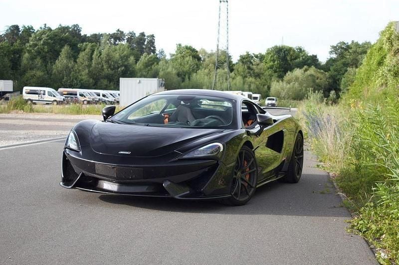 Schwarz Gebraucht 2018 McLaren 570S Coupé | 155.000 € (Etwas zu teuer) - Bild 1/4