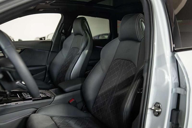 Gebraucht Audi S4 Competition 341 PS (250 kW) 2023 Gletscherweiß metallic Kombi