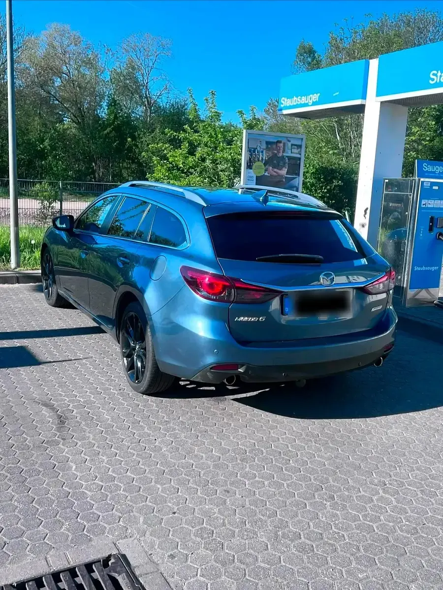 Gebraucht Mazda 6 150 PS (110 kW) 2017 Blau Kombi