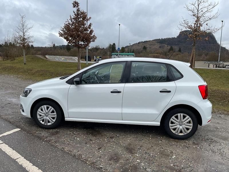 Gebraucht VW Polo 60 PS (44 kW) 2018 Weiß Kleinwagen