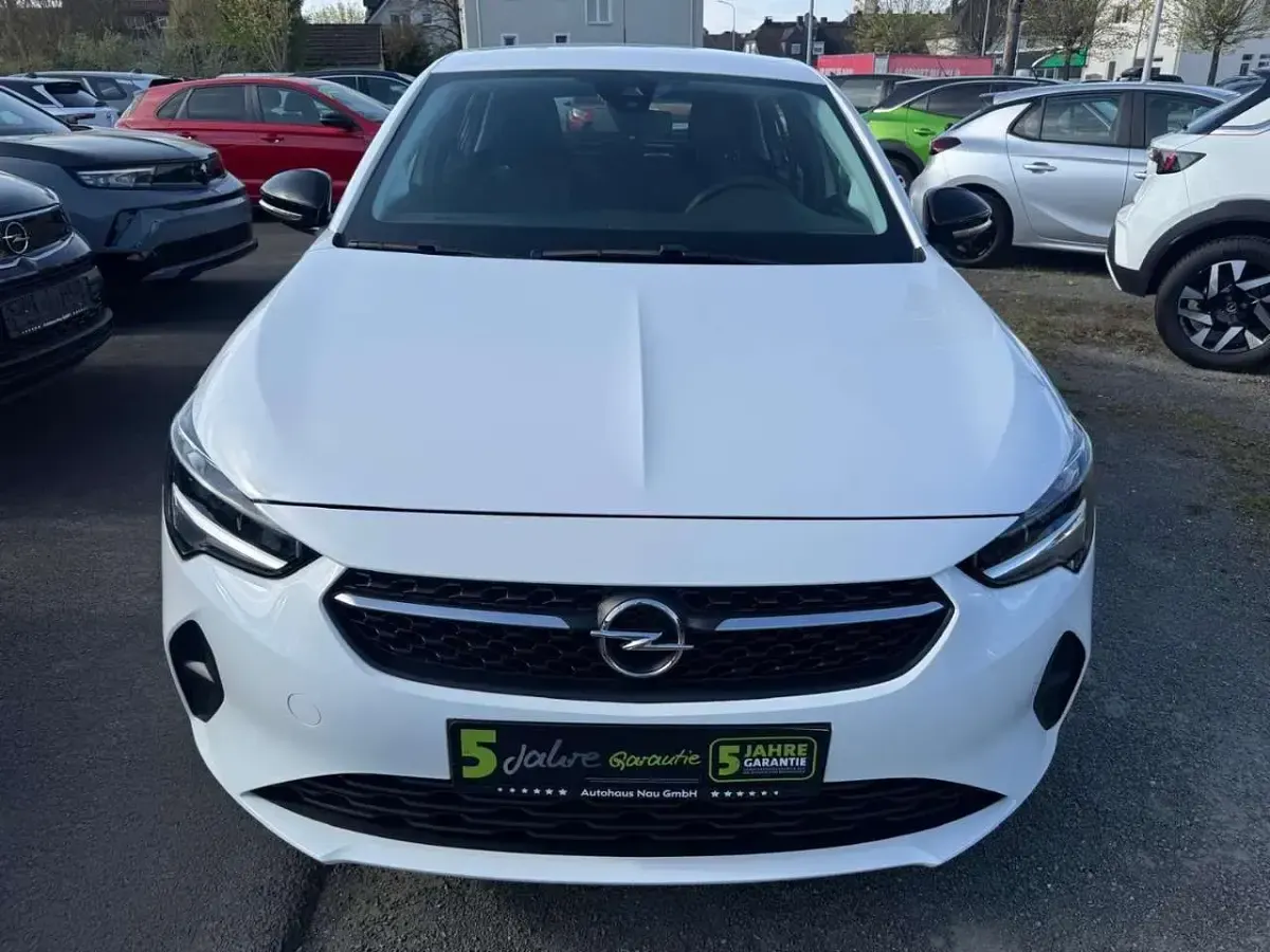 Gebraucht Opel Corsa Edition 101 PS (74 kW) 2023 Jade weiss/arktis weiss Kleinwagen