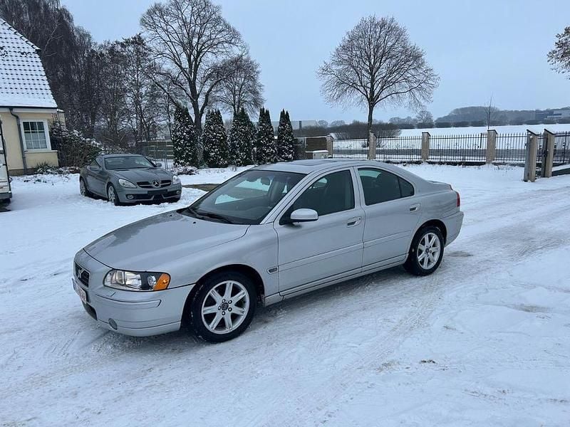 Gebraucht Volvo S60 209 PS (153 kW) 2005 Grau Limousine