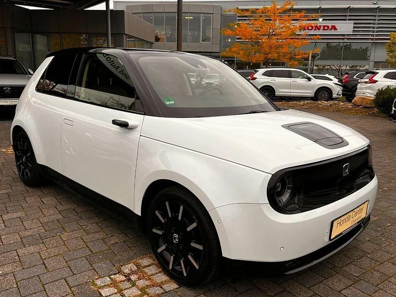 Platinum white Gebraucht 2021 Honda e Advance Kleinwagen | 16.780 € (Fairer Preis) - Bild 1/3