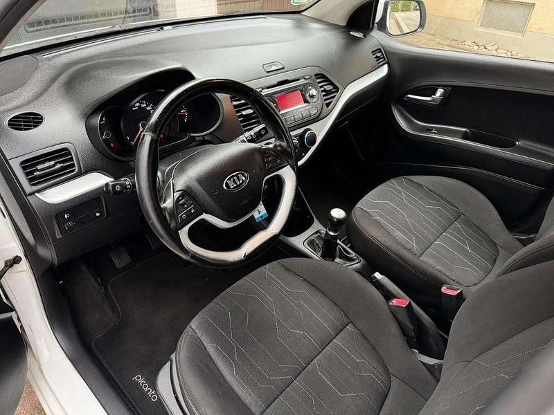 Gebraucht Kia Picanto 65 PS (47 kW) 2014 Weiß Kleinwagen