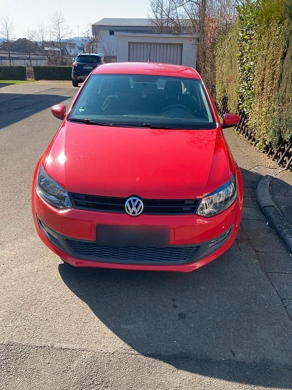 Gebraucht VW Polo 75 PS (55 kW) 2009 Rot Kleinwagen