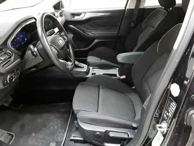 Usado Ford Focus Titanium X 155 CV (114 kW) 2023 Negro Familiar