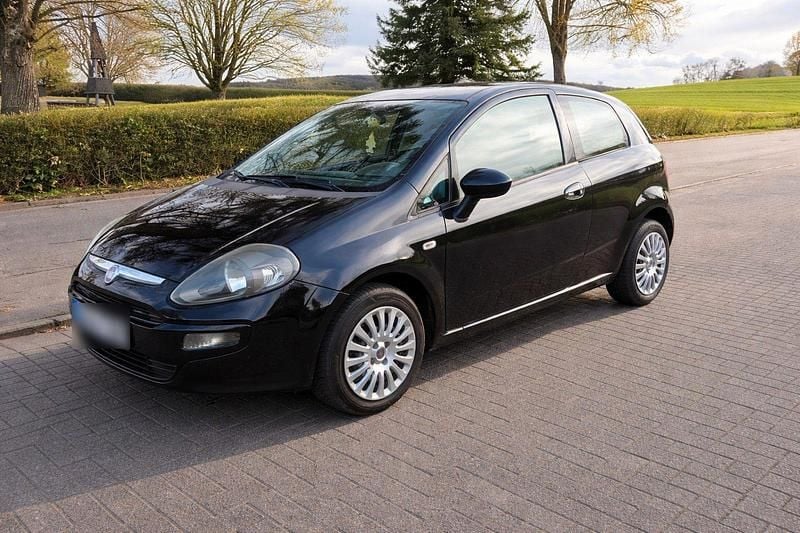 Gebraucht Fiat Punto Pop 77 PS (56 kW) 2012 Schwarz Kleinwagen