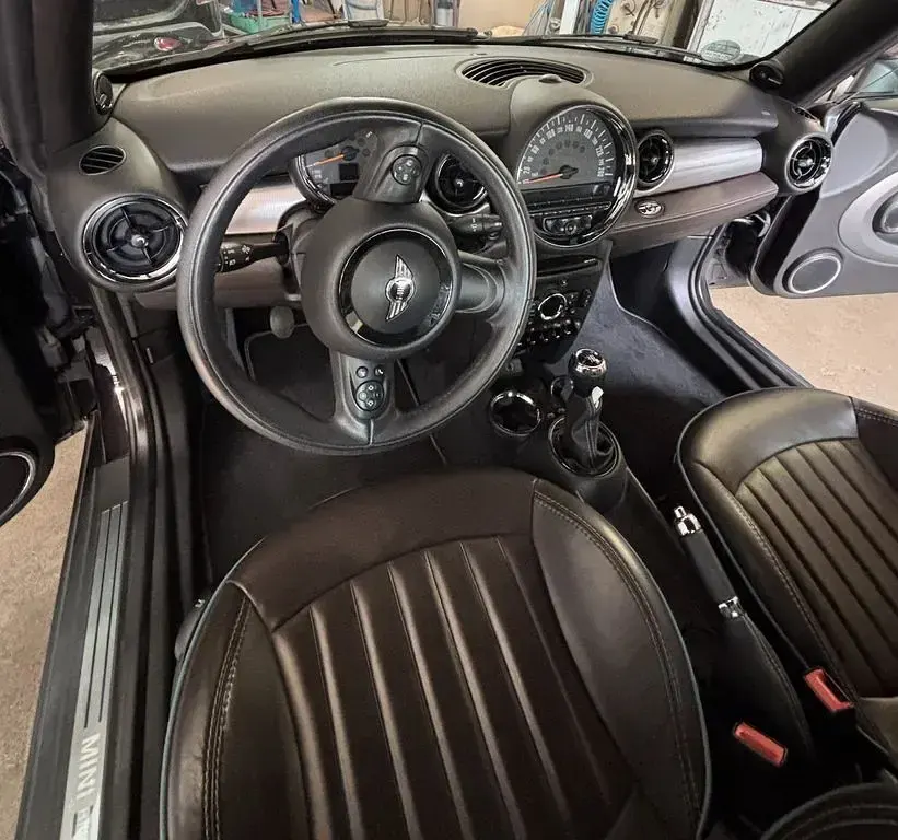 Używany Mini Cooper 122 KM (89 kW) 2014 Brązowy Hatchback