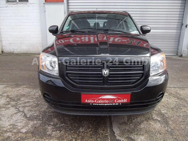 Gebraucht Dodge Caliber SE 156 PS (114 kW) 2012 Schwarz Kleinwagen