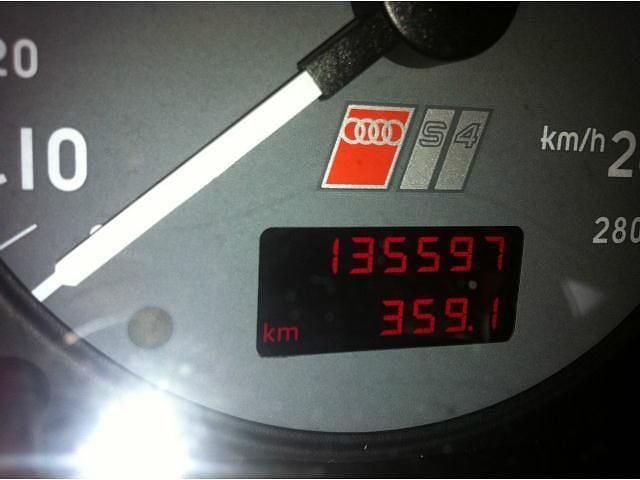 Second-hand Audi S4 265 CP (194 kW) 1998 Galben Berlinǎ