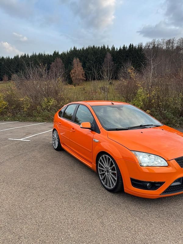 Gebraucht Ford Focus ST 225 PS (165 kW) 2006 Orange Kleinwagen