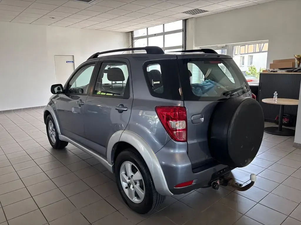Gebraucht Daihatsu Terios 105 PS (77 kW) 2006 Grau SUV