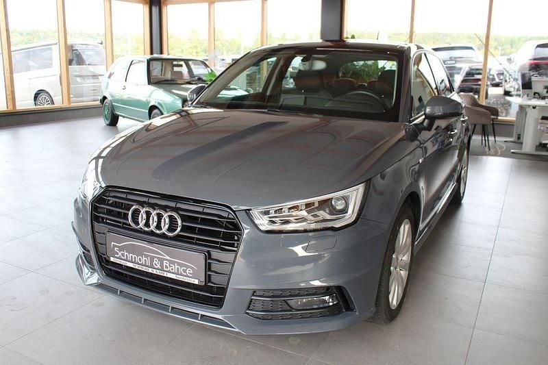 Grau Gebraucht 2016 Audi A1 Sportback S-Line Kleinwagen | 14.990 € (Fairer Preis) - Bild 1/4