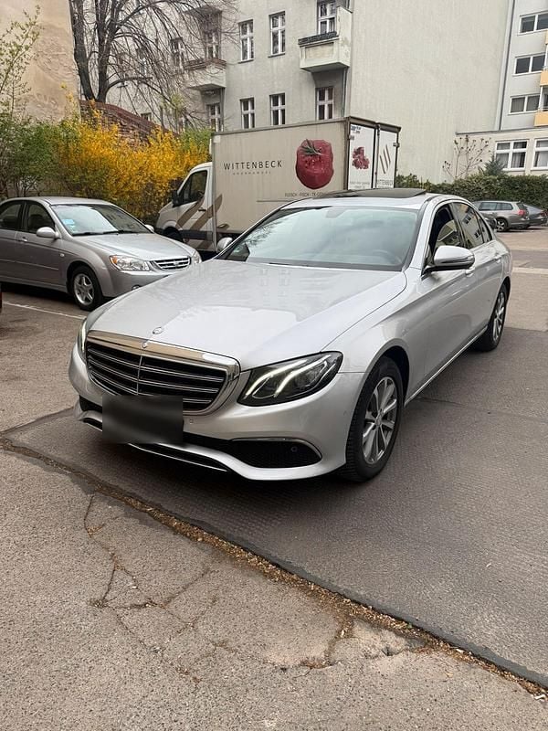 Usata Mercedes E200 2017 Argento Berlina