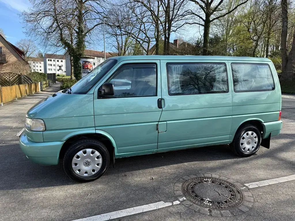 Brugt VW Caravelle 116 HK (85 kW) 1997 Grøn Van