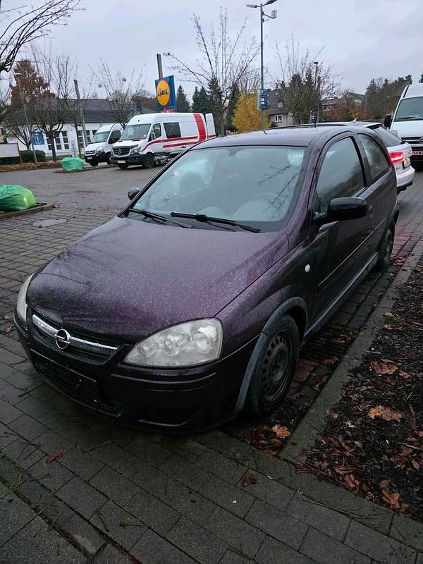 Violet Gebraucht 2005 Opel Corsa Kleinwagen | 650 € (Superpreis) - Bild 1/4