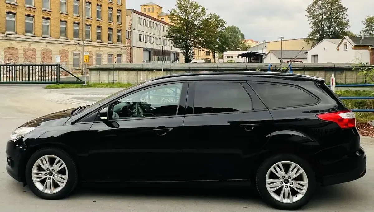 Gebraucht Ford Focus Titanium 116 PS (85 kW) 2011 Limousine