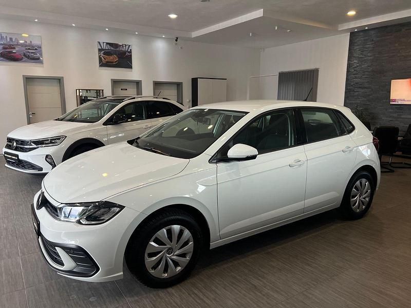 Weiß Gebraucht 2022 VW Polo Kleinwagen | 12.485 € (Fairer Preis) - Bild 1/4