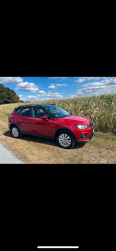 Rot Gebraucht 2018 Seat Arona SUV | 12.500 € (Guter Preis) - Bild 1/4