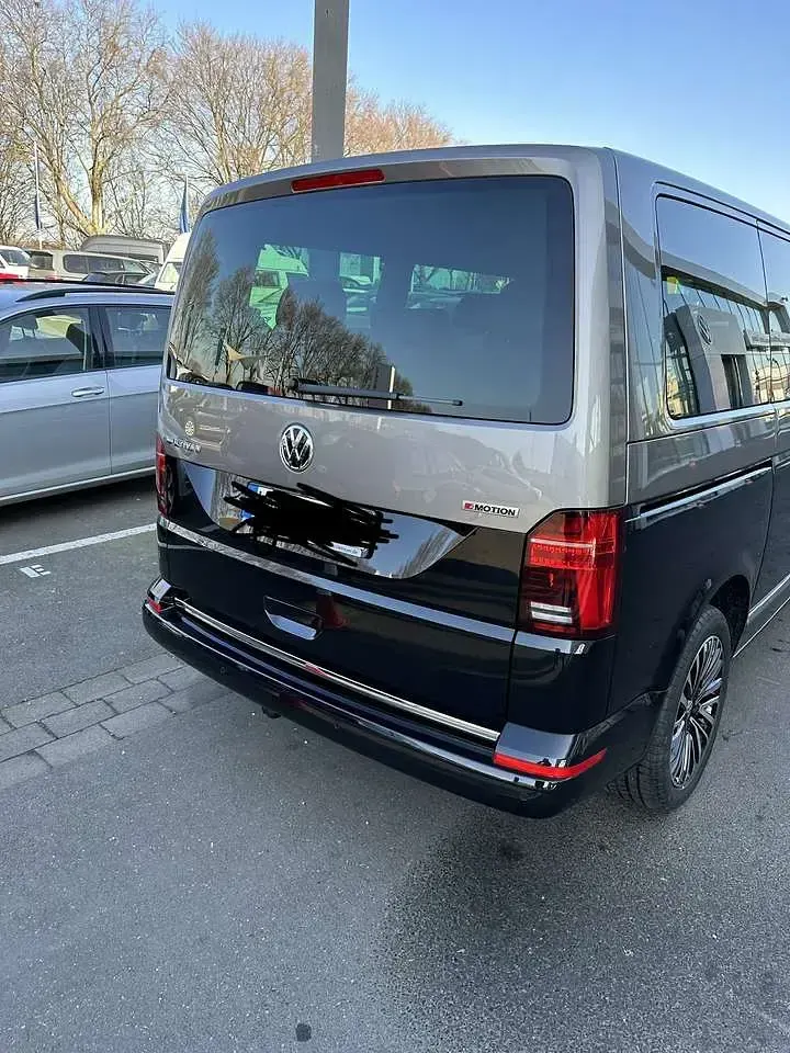 Gebraucht VW Multivan Generation Six 204 PS (150 kW) 2023 Van / Kleinbus