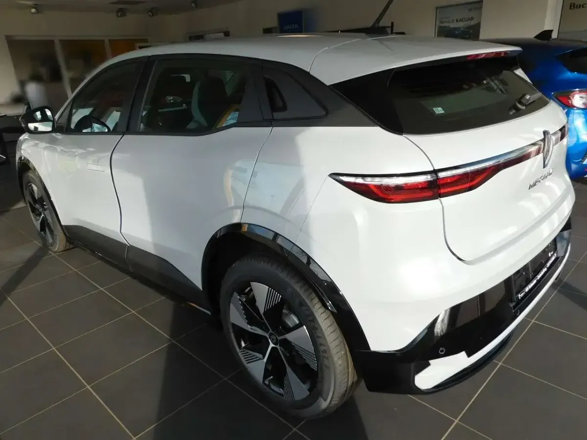Gebraucht Renault Megane E-Tech Equilibre 96 kW (131 PS) 2024 Rafalegrau Kombi