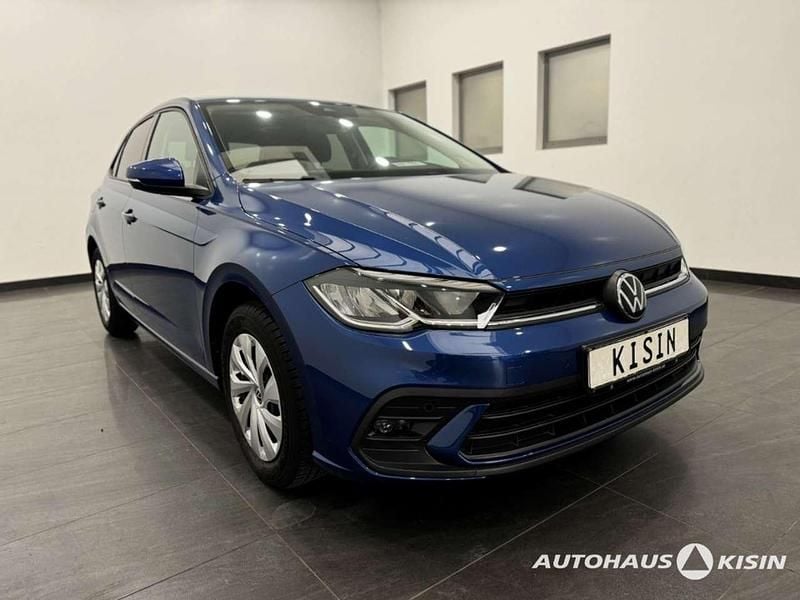Gebraucht VW Polo Life 80 PS (58 kW) 2024 Reef blue metallic Kleinwagen