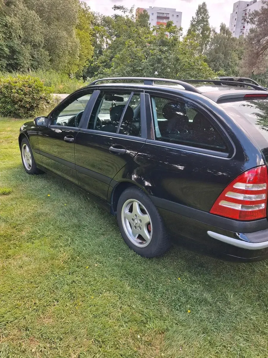 Gebraucht Mercedes C220 150 PS (110 kW) 2006 Schwarz Kombi