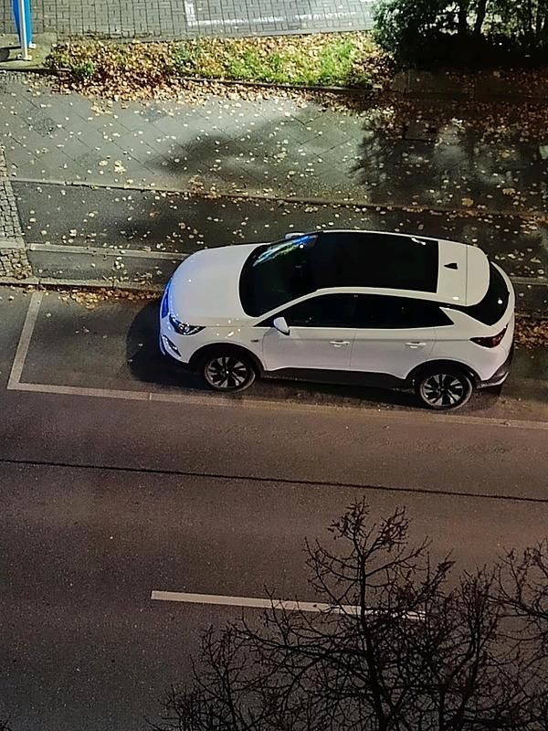 Weiß Gebraucht 2021 Opel Grandland X SUV | 17.490 € (Guter Preis) - Bild 1/4