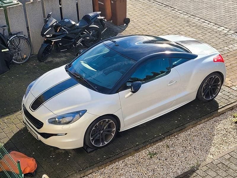 Weiß Gebraucht 2013 Peugeot RCZ Coupé | 9.499 € (Guter Preis) - Bild 1/4