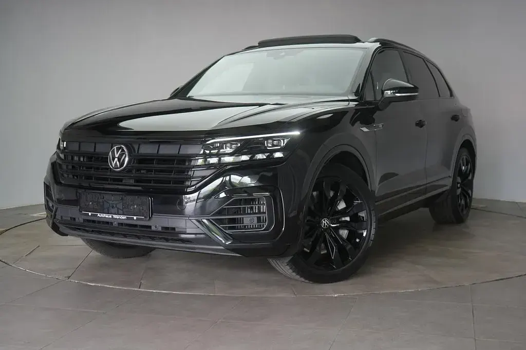 Gebraucht VW Touareg R 462 PS (339 kW) 2023 Grenadilla black SUV