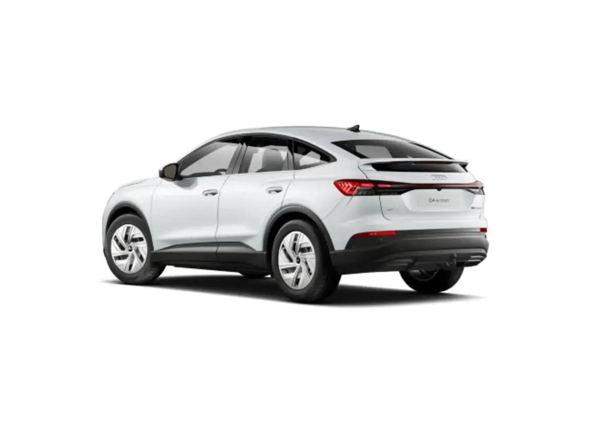 Gebraucht Audi Q4 Sportback e-tron Ambiente 150 kW (204 PS) 2025 Weiß SUV