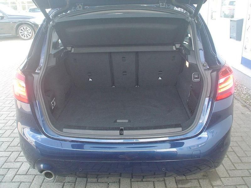 Gebraucht BMW 218 Advantage 140 PS (102 kW) 2019 Blau SUV