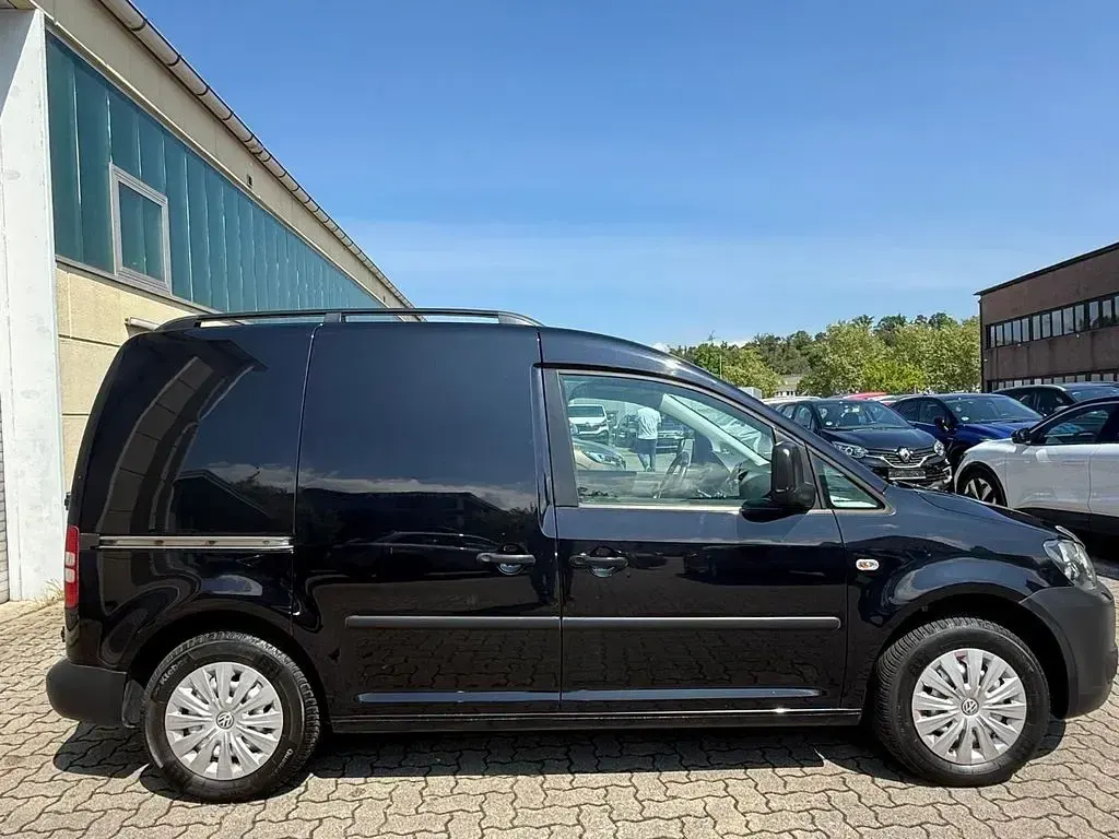 Gebraucht VW Caddy 102 PS (75 kW) 2013 Schwarz Van / Kleinbus