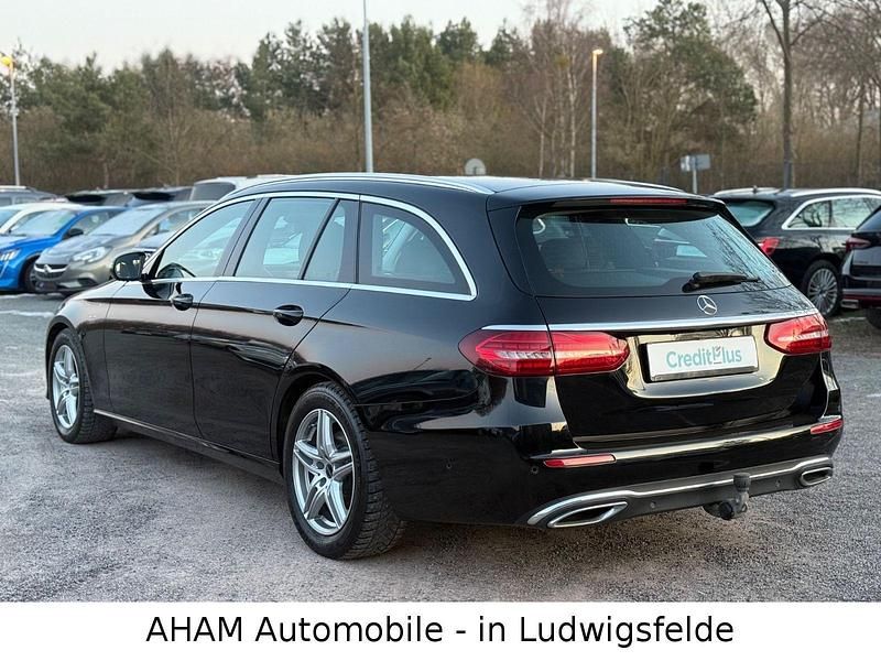 Gebraucht Mercedes E220 Avantgarde 194 PS (142 kW) 2020 Schwarz Kombi