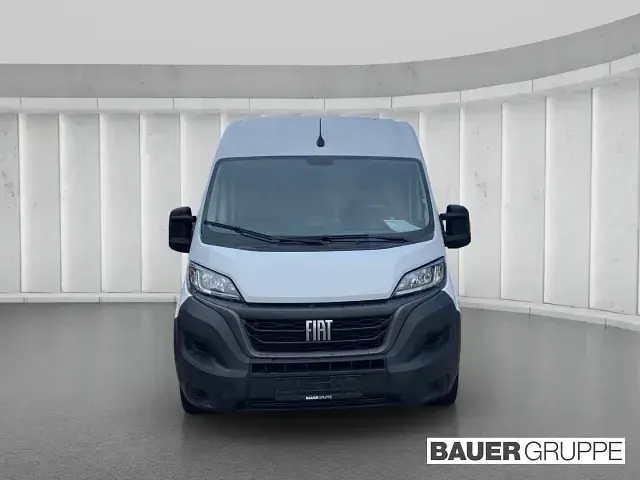 Gebraucht Fiat Ducato 140 PS (102 kW) 2022 Weiss (pastell)) (weiss Van