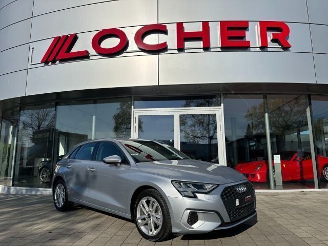 Silber Gebraucht 2023 Audi A3 Sportback Performance Limousine | 27.890 € (Guter Preis) - Bild 1/4