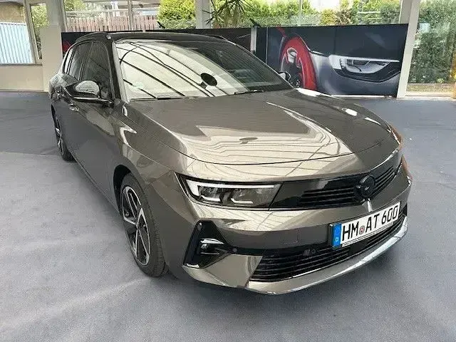 Gebraucht Opel Astra GS Line 131 PS (96 kW) 2025 Grau Kleinwagen