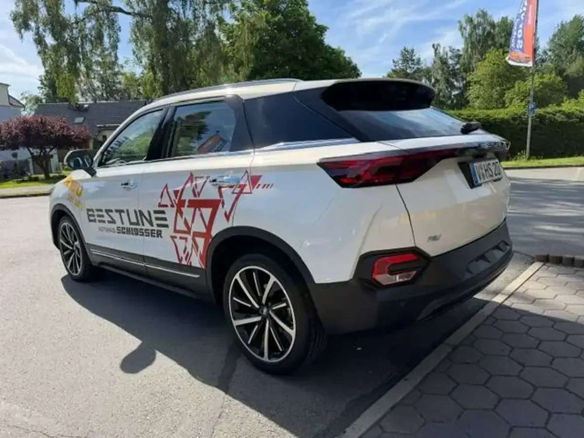 Neu Bestune T77 160 PS (117 kW) 2026 Weiß SUV