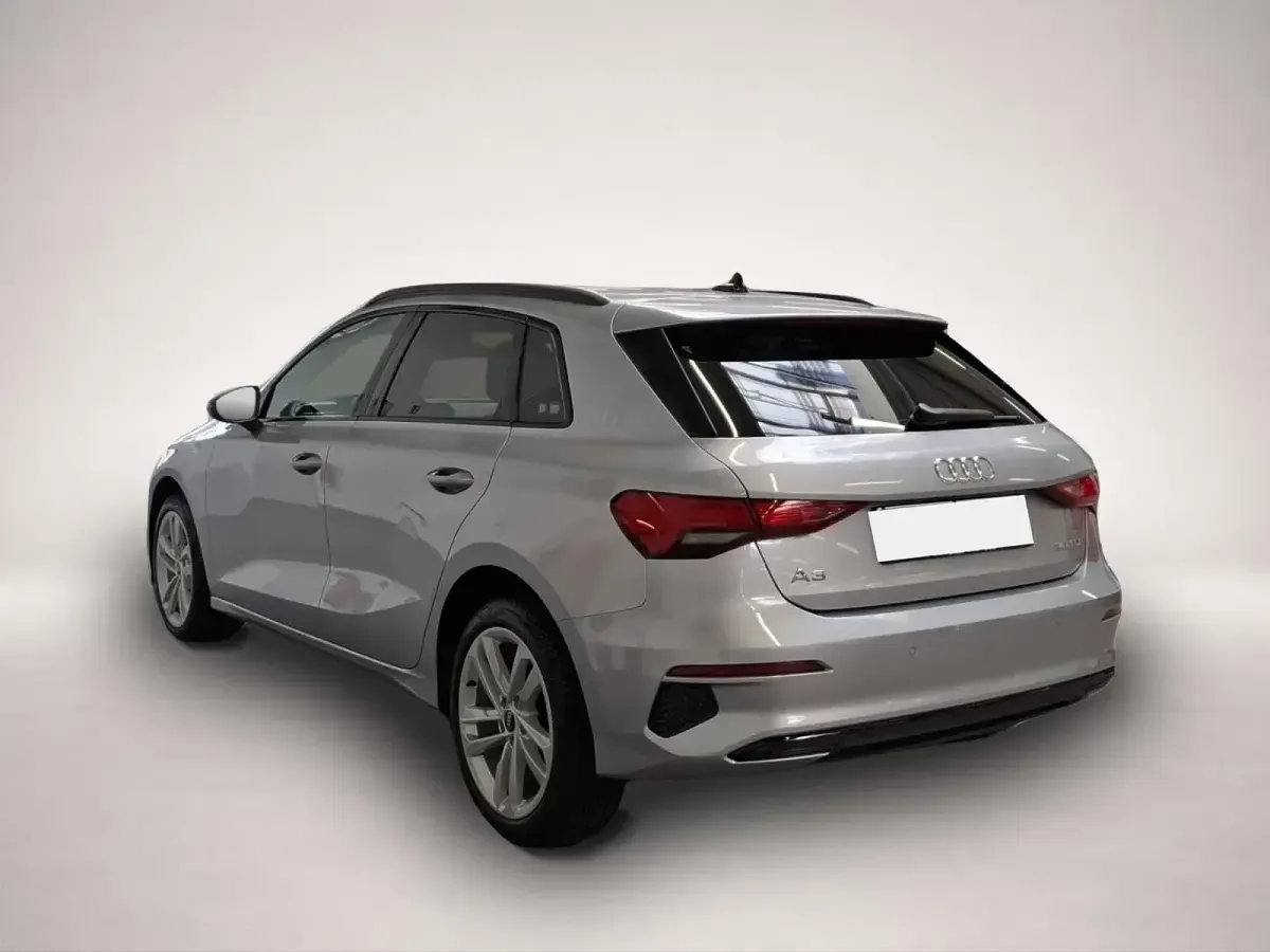 Gebraucht Audi A3 Advanced Plus 116 PS (85 kW) 2022 Manufacturer Limousine